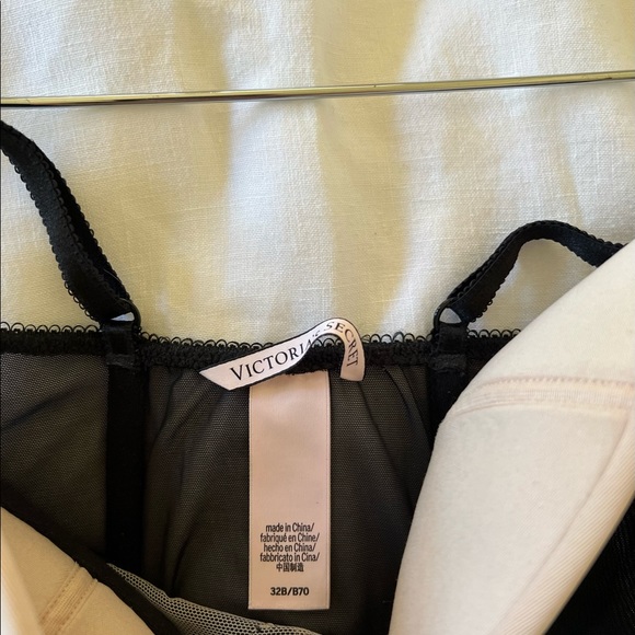 Victoria’s Secret corset top - Picture 2 of 2